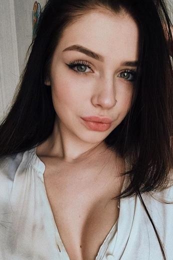 Lola, 23 — Центральный